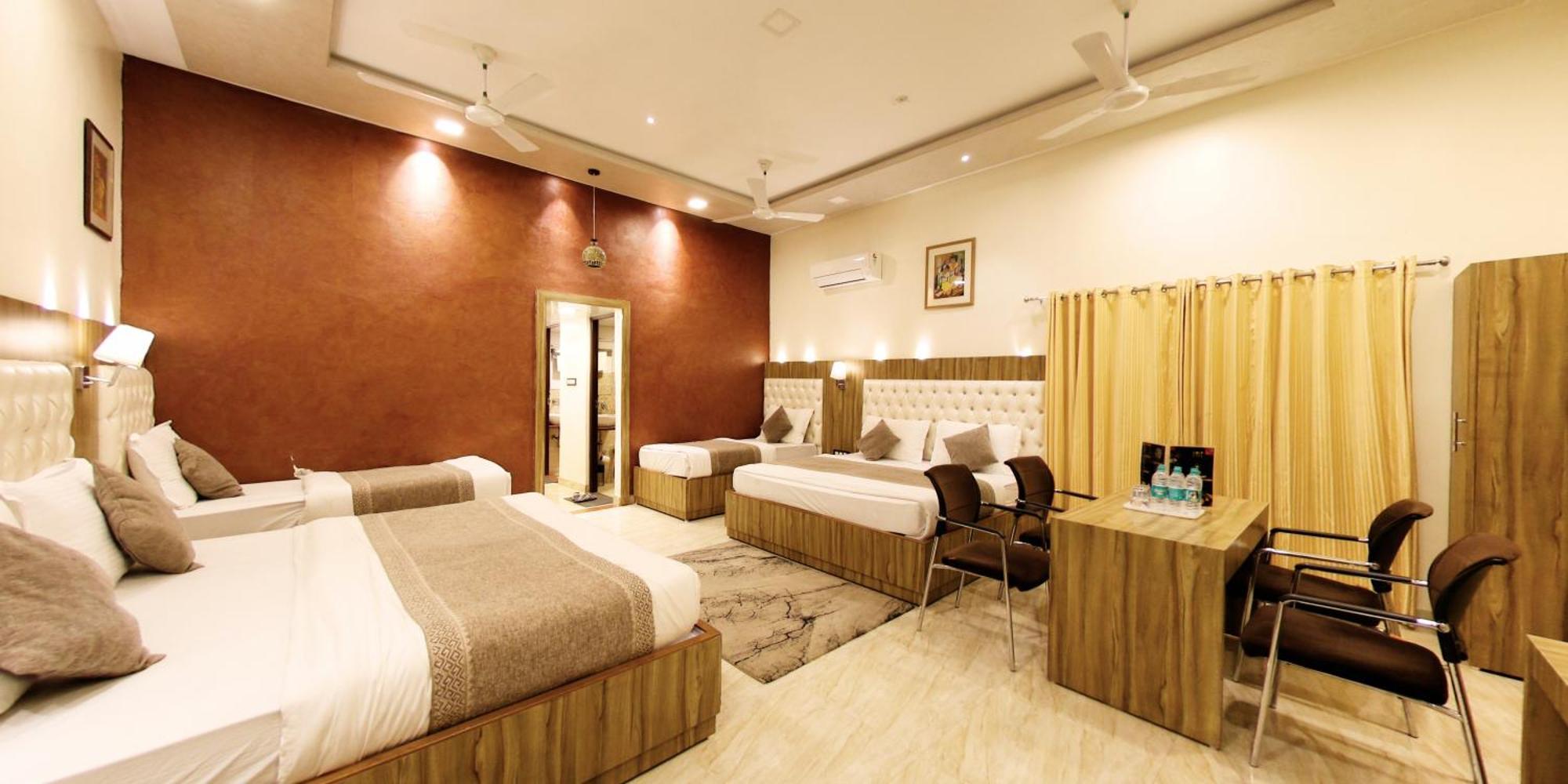 Hari Niwas - A Boutique Garden Resort Ábú-hegy Kültér fotó