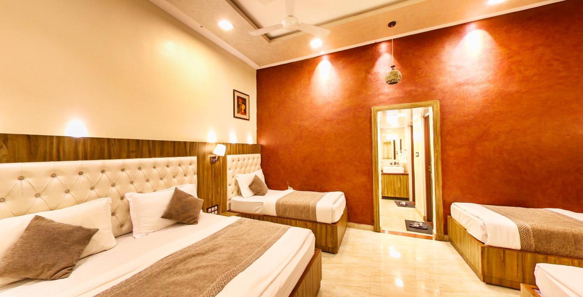 Hari Niwas - A Boutique Garden Resort Ábú-hegy Kültér fotó
