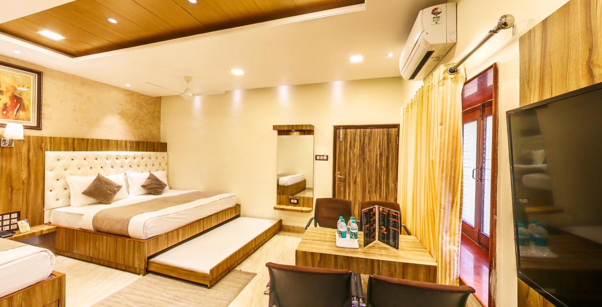 Hari Niwas - A Boutique Garden Resort Ábú-hegy Kültér fotó