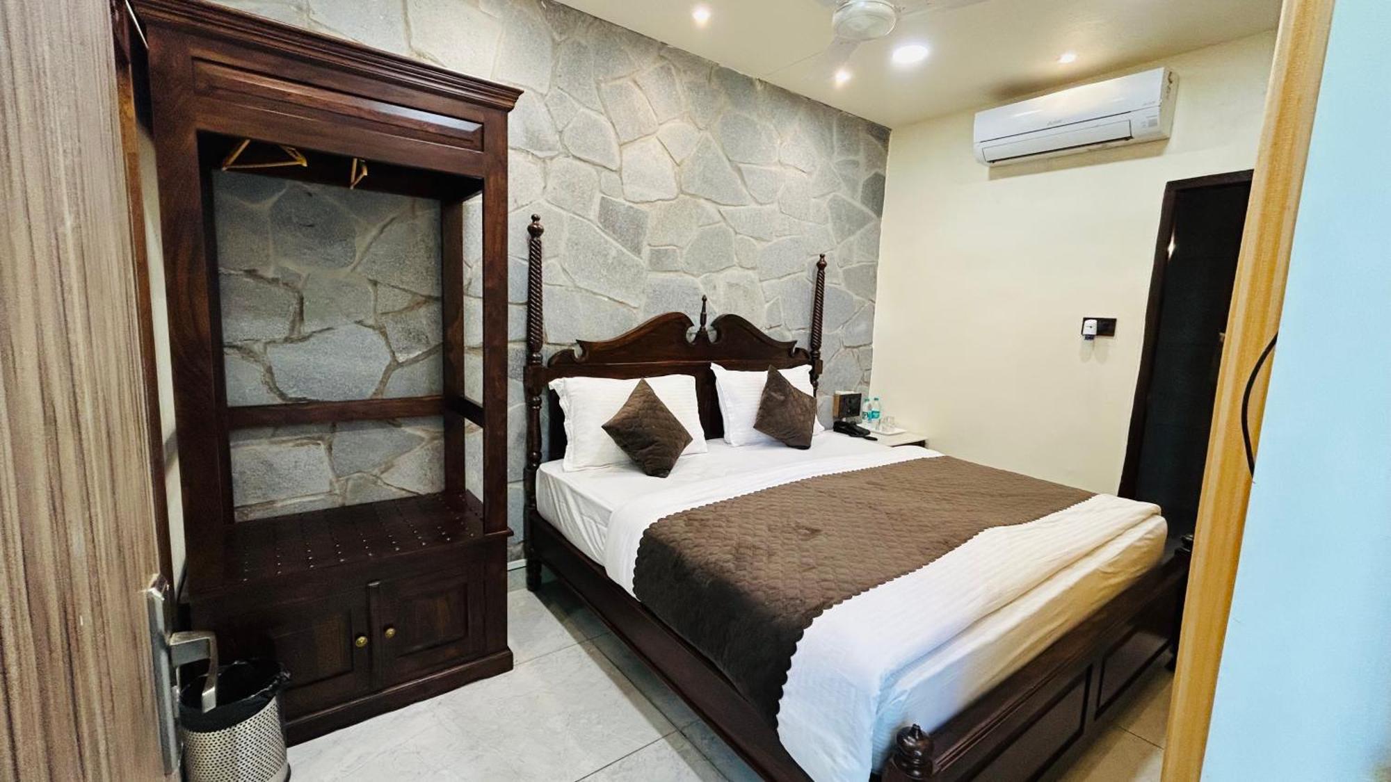 Hari Niwas - A Boutique Garden Resort Ábú-hegy Kültér fotó