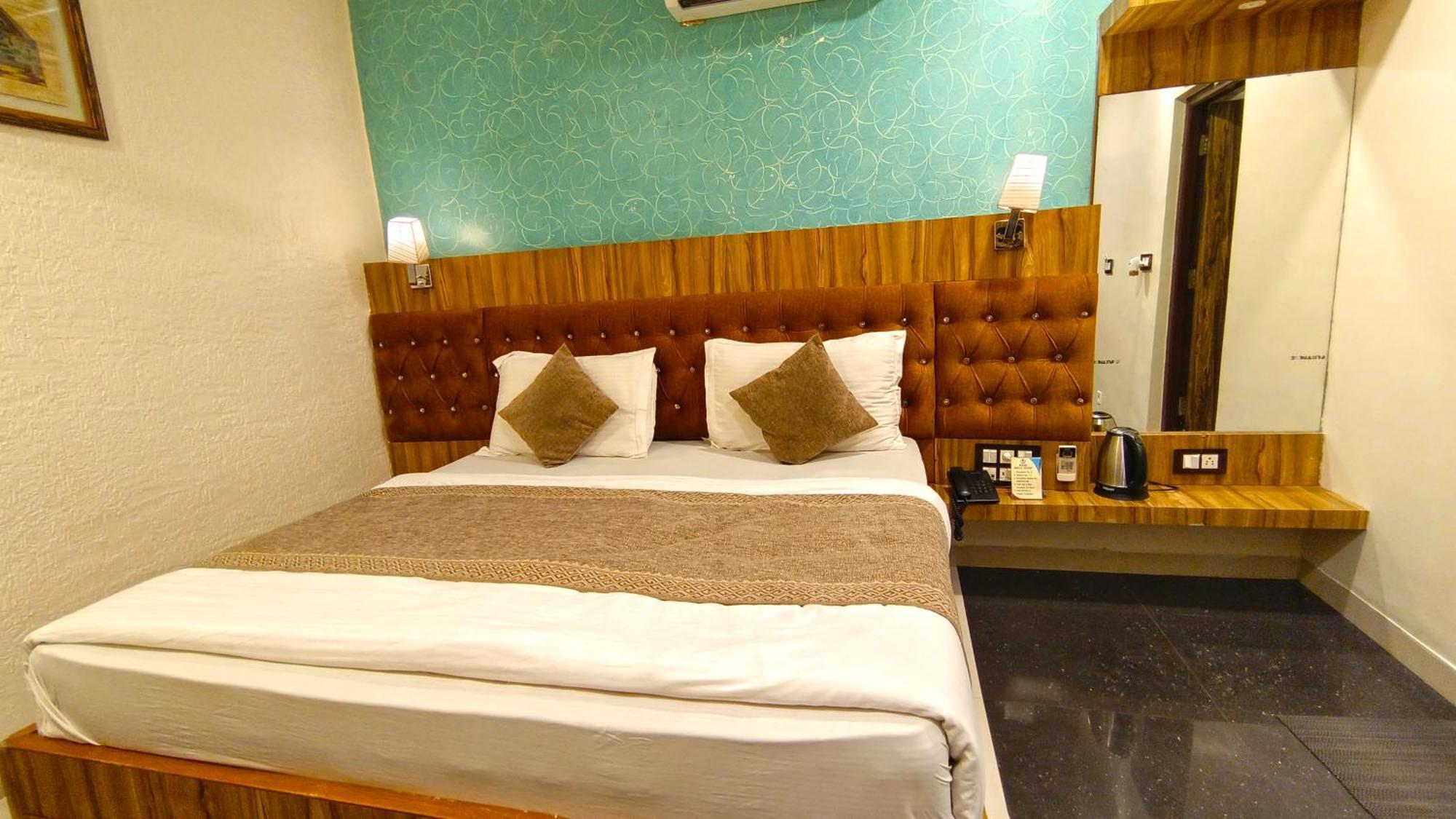 Hari Niwas - A Boutique Garden Resort Ábú-hegy Kültér fotó