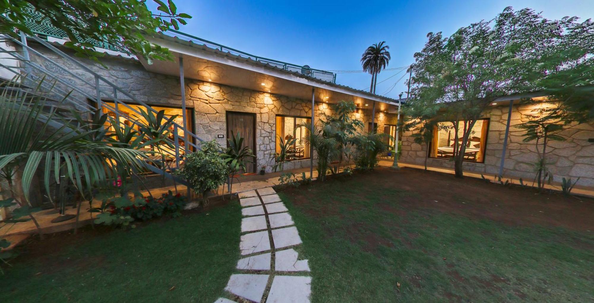 Hari Niwas - A Boutique Garden Resort Ábú-hegy Kültér fotó